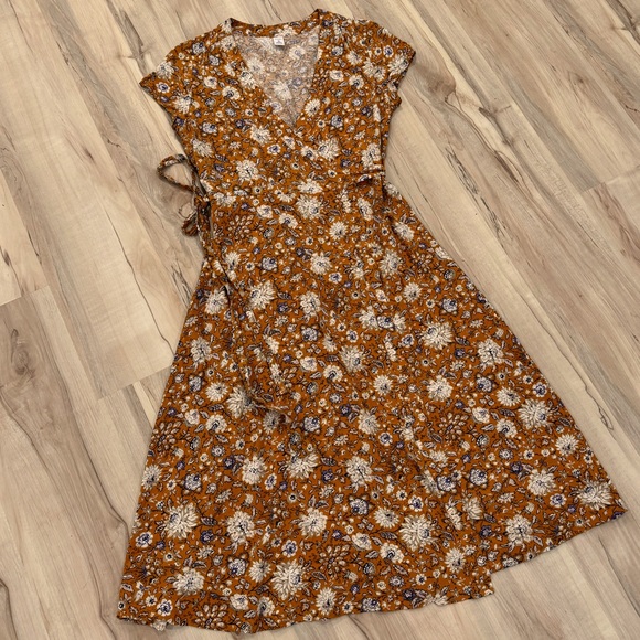 Old Navy Wrap Midi Floral Dress size XS - Picture 1 of 7